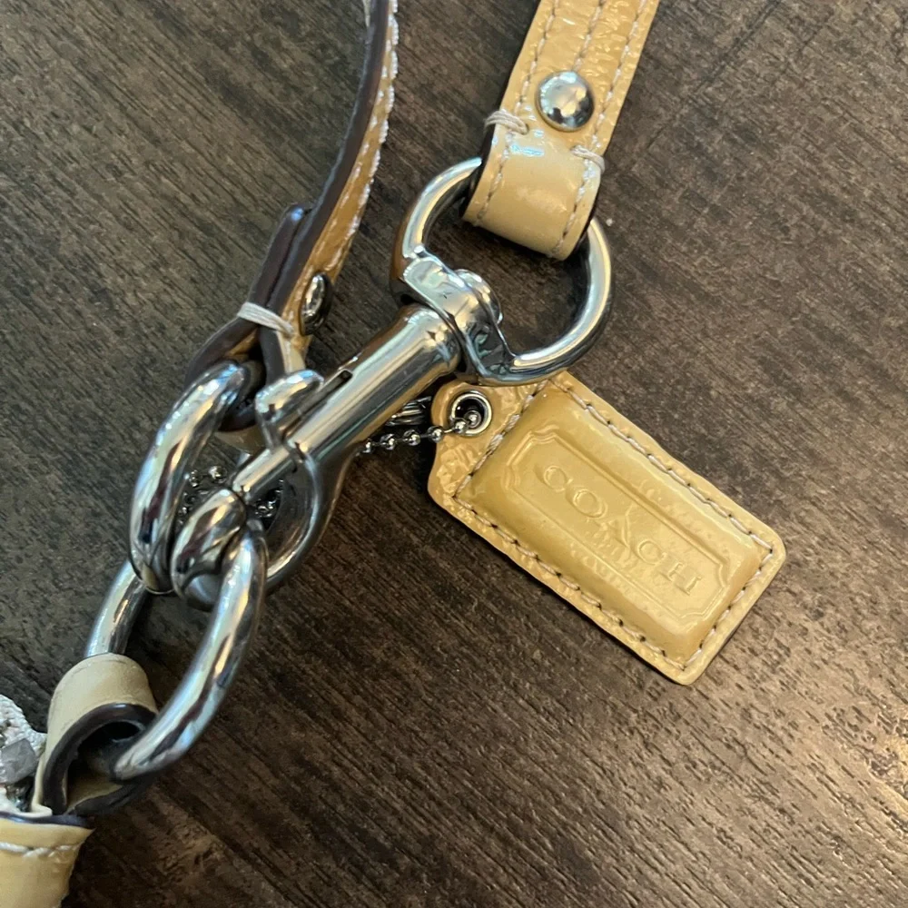 Y2K Coach | Patchwork Shoulder Bag - Picture 2 of 12